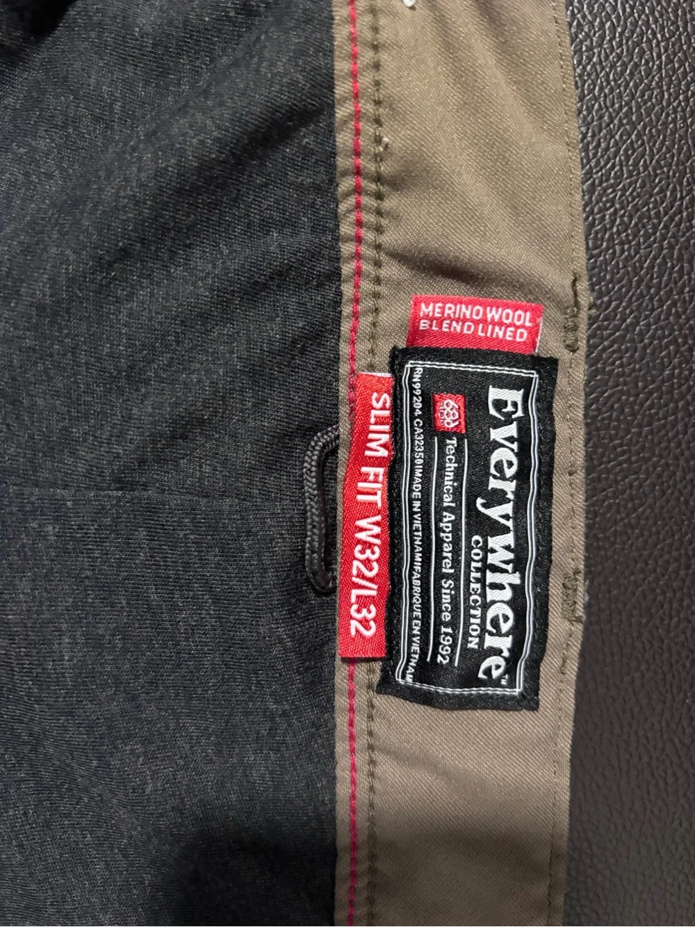 686 Men's Cargo Pants in Taupe Brown